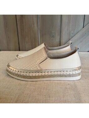 Bloom & Co Women’s Slip On Sneakers Walking Shoes glam rhinestones sole size 37